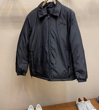 프라다 리나이론 자켓